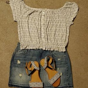Mini skirt outfit